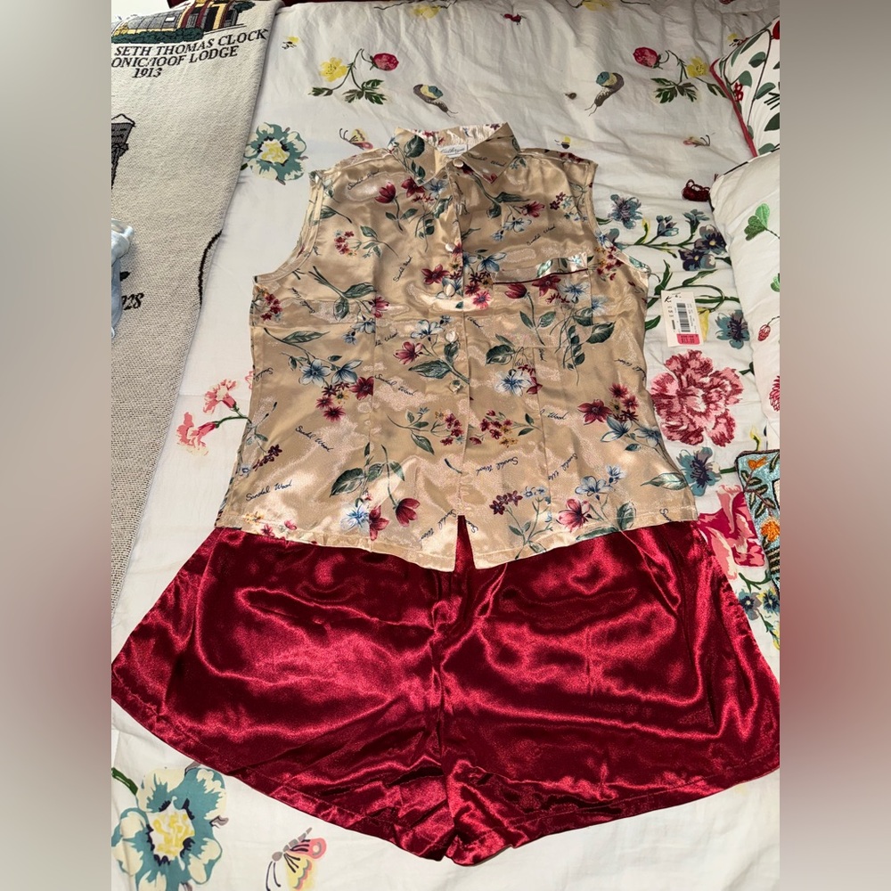 Floral Satin Top and Red Shorts Pajama Set❤️